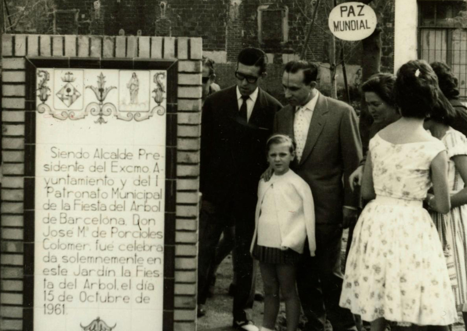 1961 AMDS Festa de l_Arbre Jardins de Can Mantega. Monòlit. Autor Peris i Xancó, Jaume