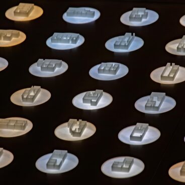 ‘Recycling Intelligences’ y arquitecturas visionarias de Miquel Navarro
